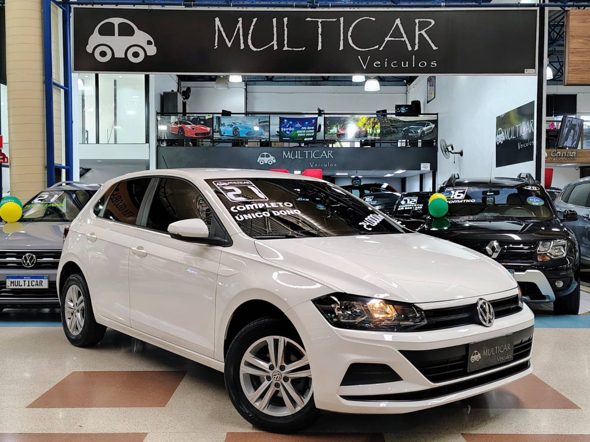 VOLKSWAGEN POLO