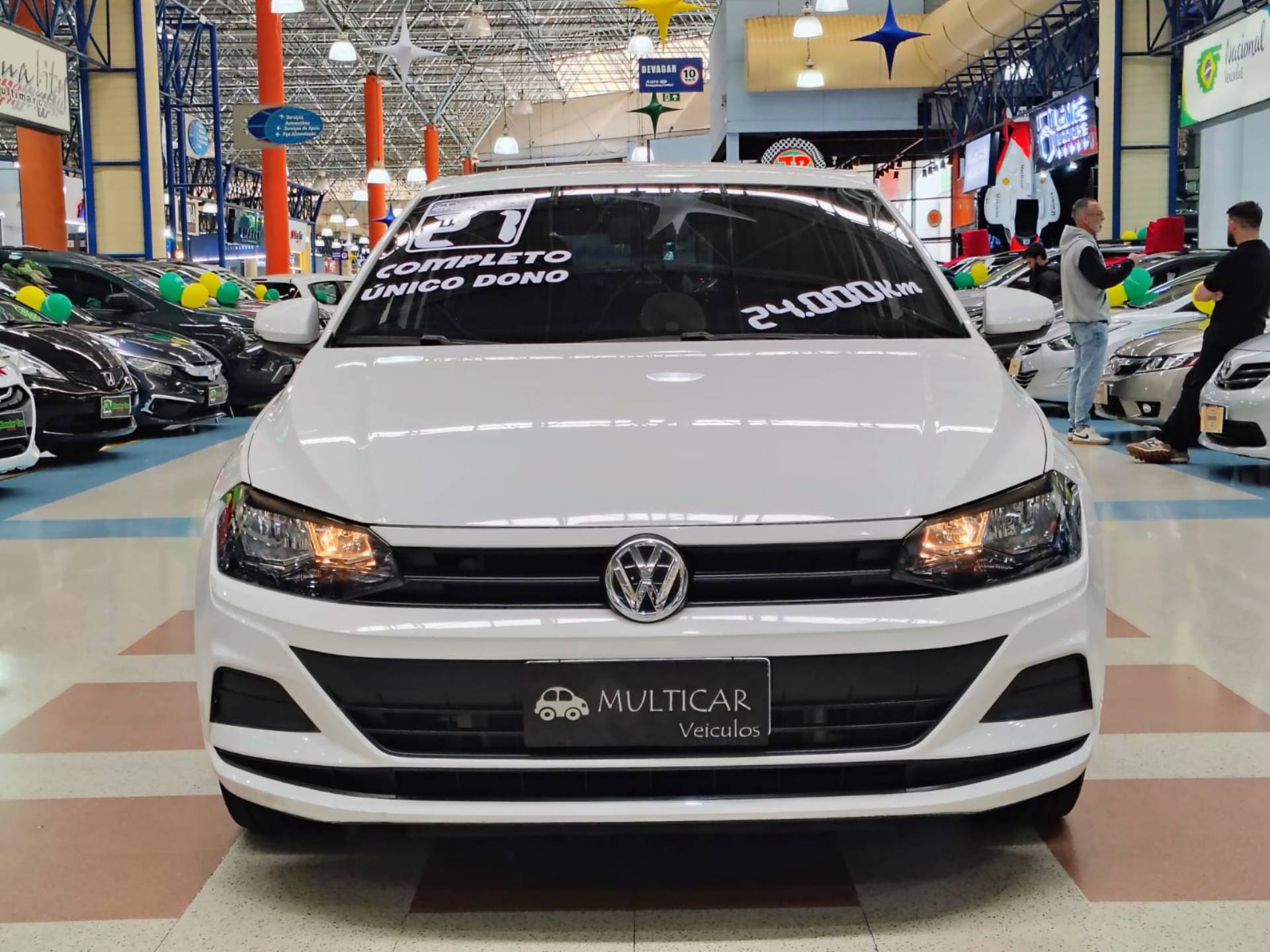 VOLKSWAGEN POLO