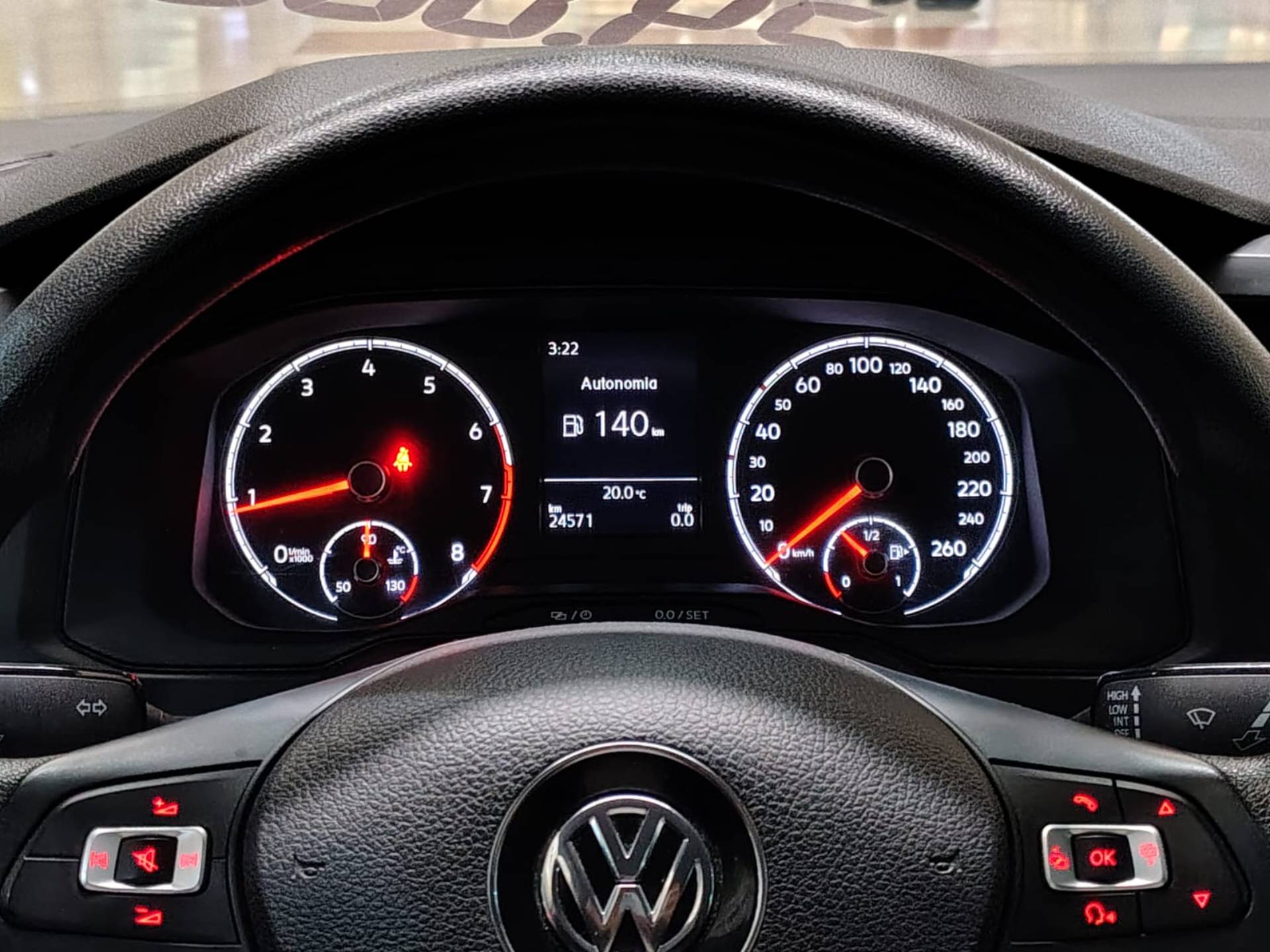 VOLKSWAGEN POLO