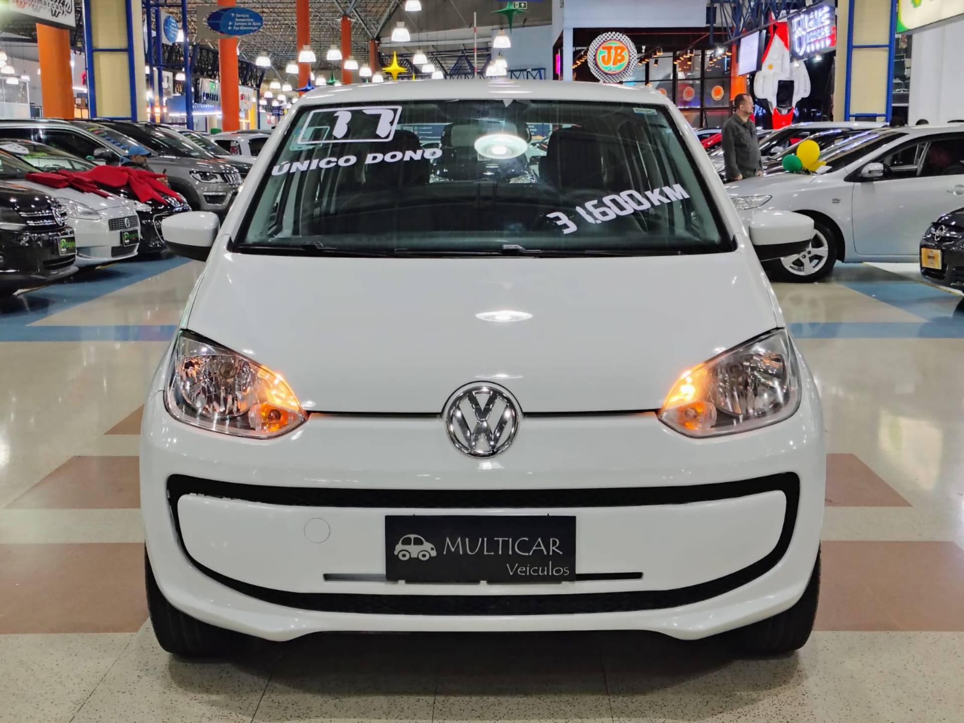VOLKSWAGEN UP