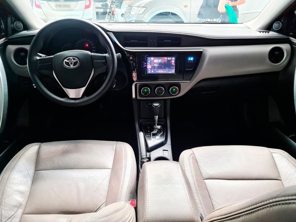 Car Image 9