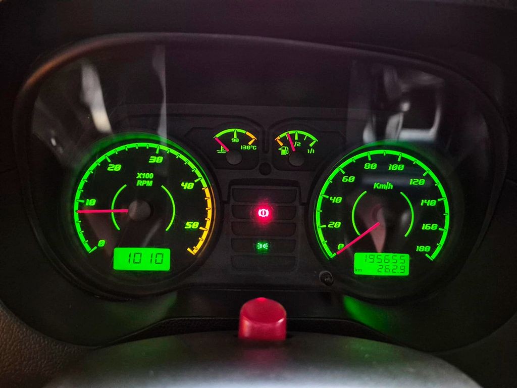 T4 EXPEDITION 3.0 4X4 TETO RIGIDO 4 CILINDROS TURBO ELETRONIC