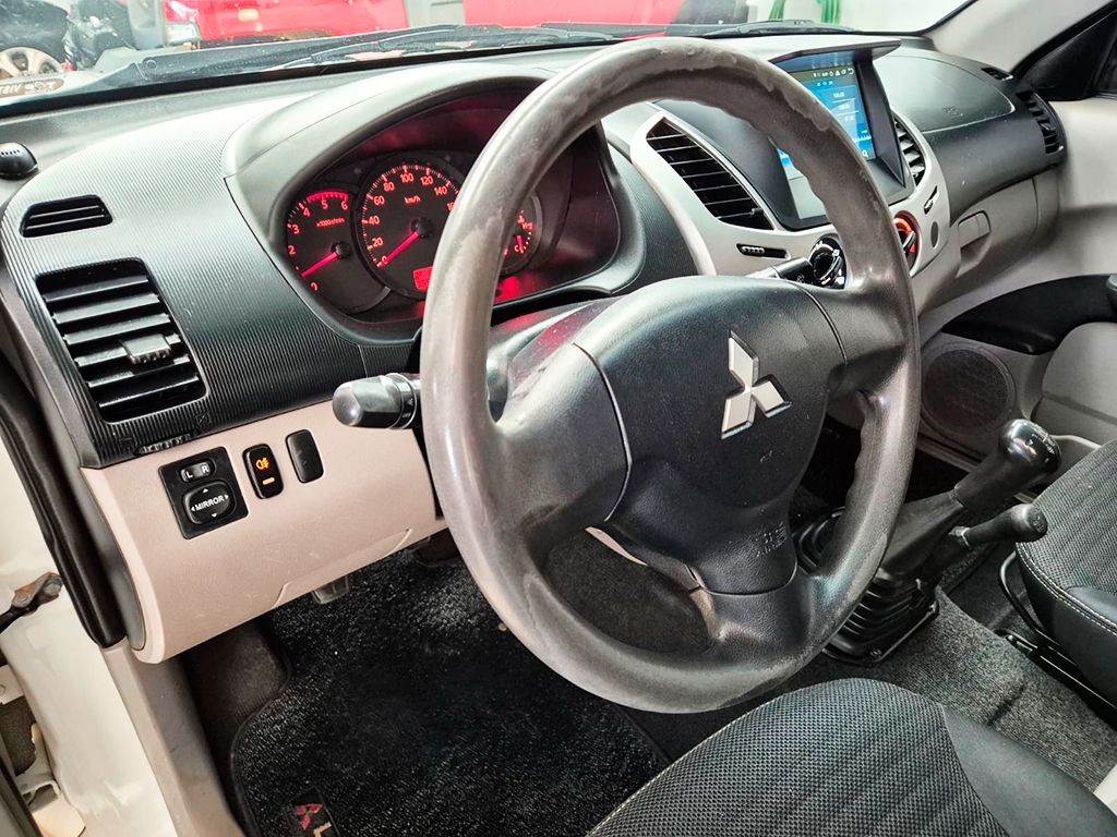 L200 TRITON 3.2 GL 4X4 CD 16V TURBO INTERCOLER