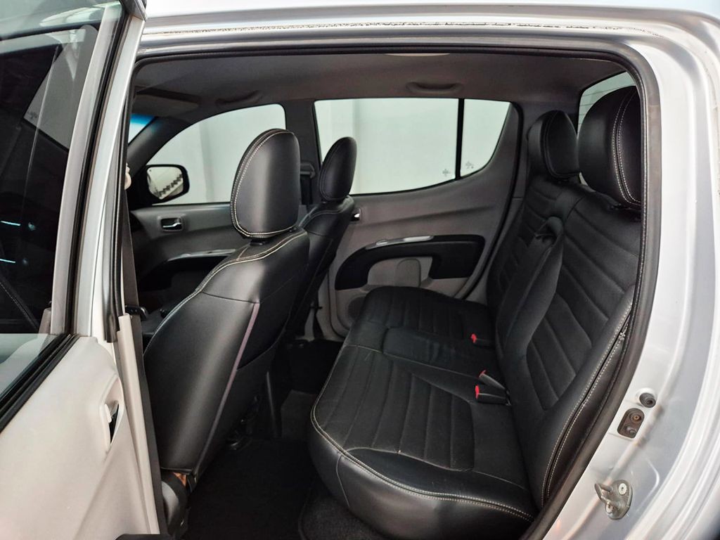 MITSUBISHI L200 TRITON