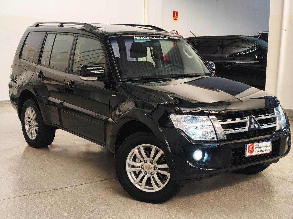 MITSUBISHI PAJERO FULL