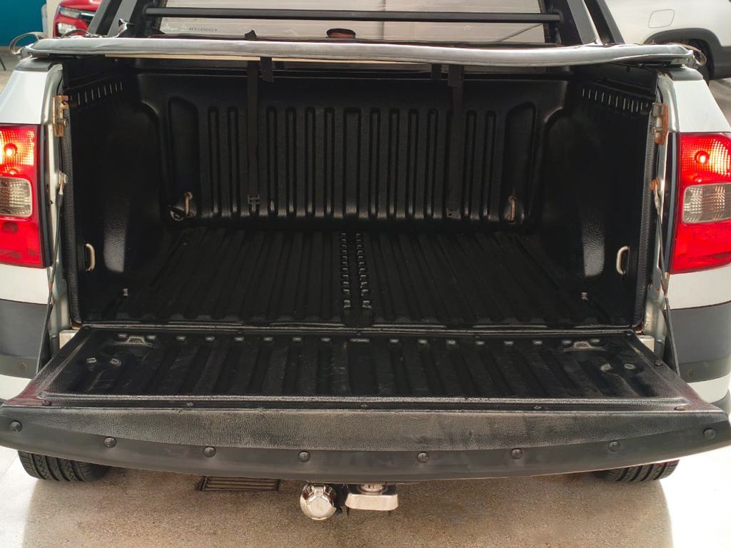 VOLKSWAGEN SAVEIRO