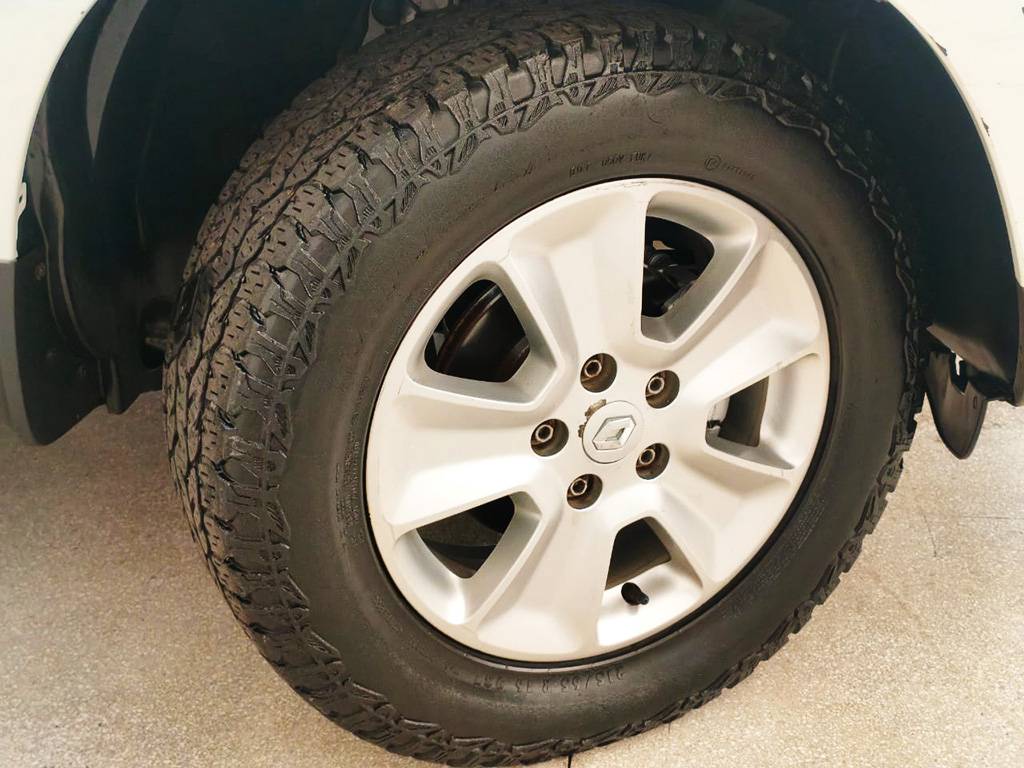 RENAULT DUSTER