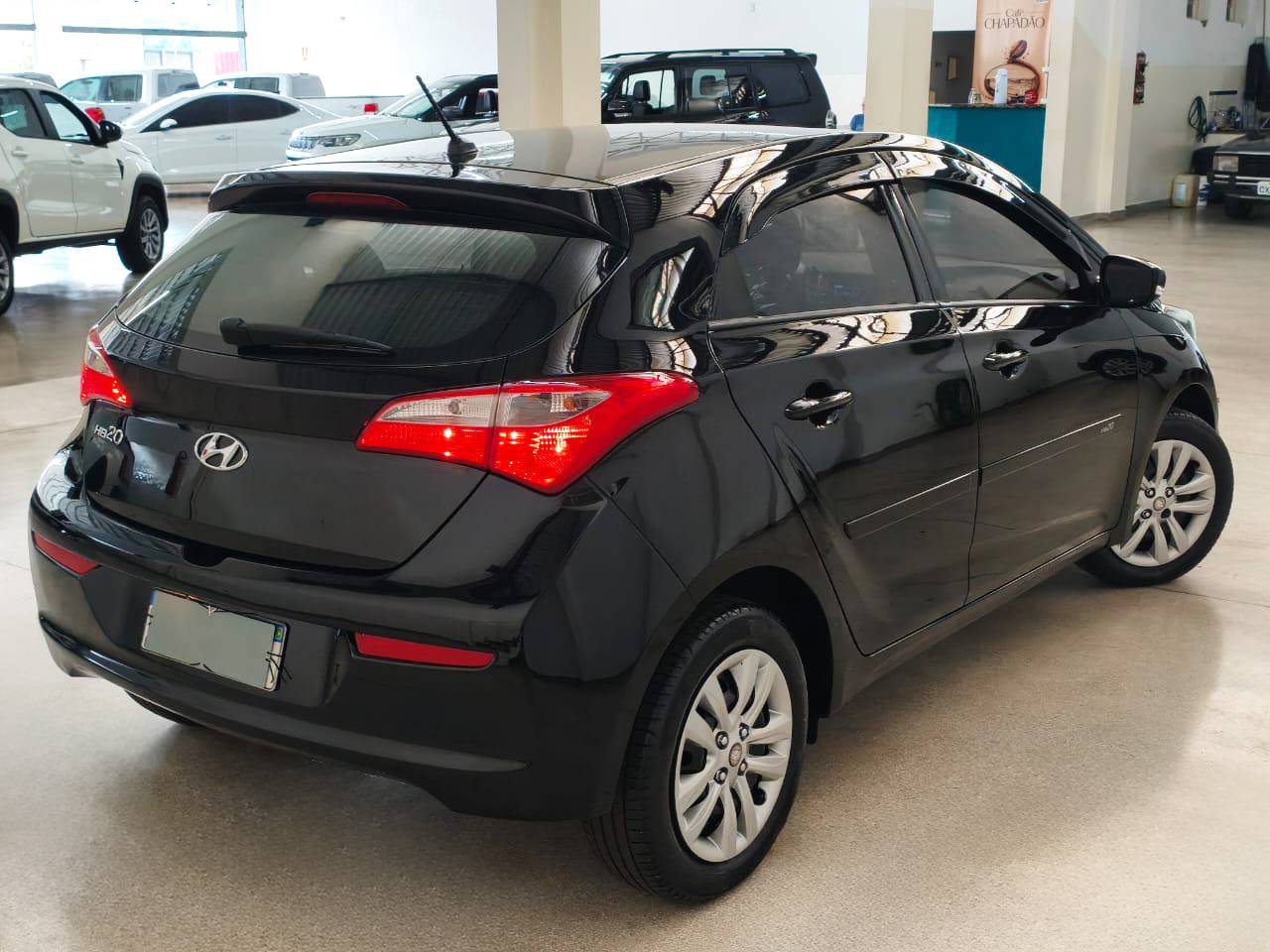 HYUNDAI HB20