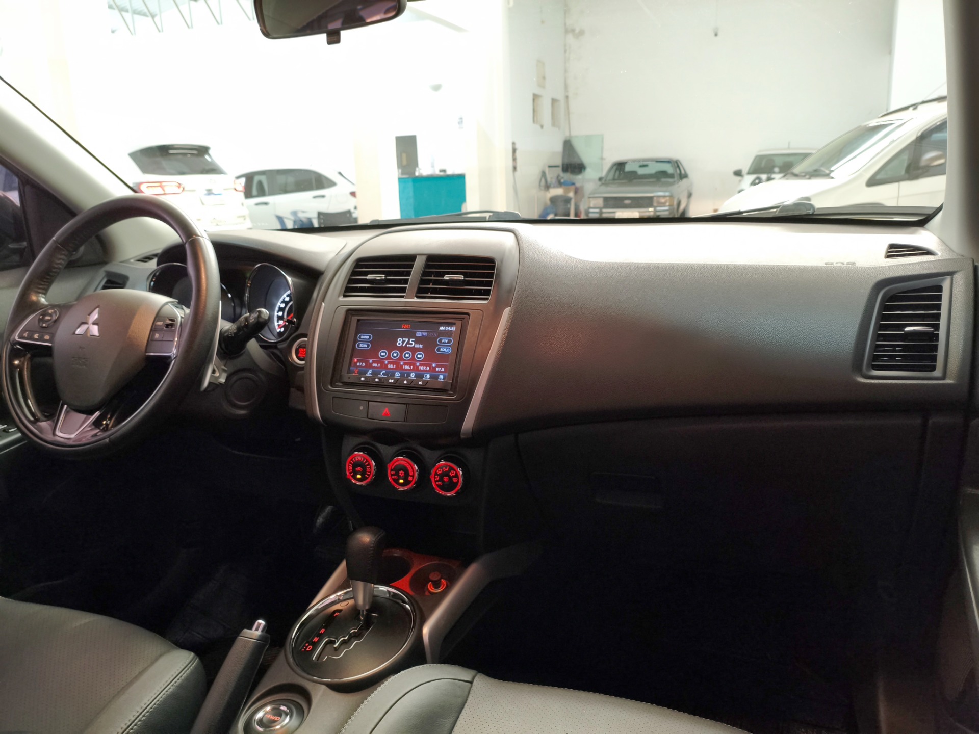 MITSUBISHI ASX