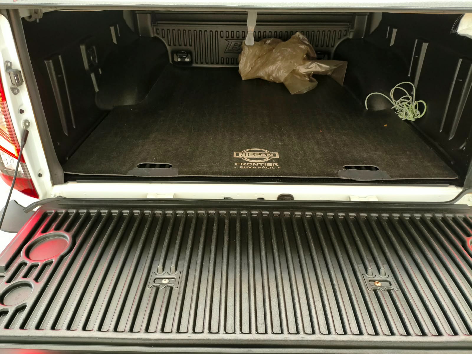 NISSAN FRONTIER