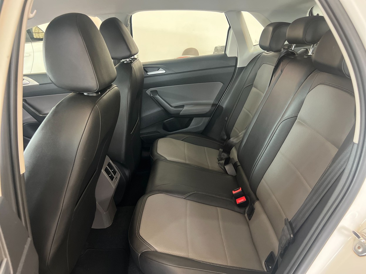 VOLKSWAGEN POLO 1.0 200 TSI HIGHLINE