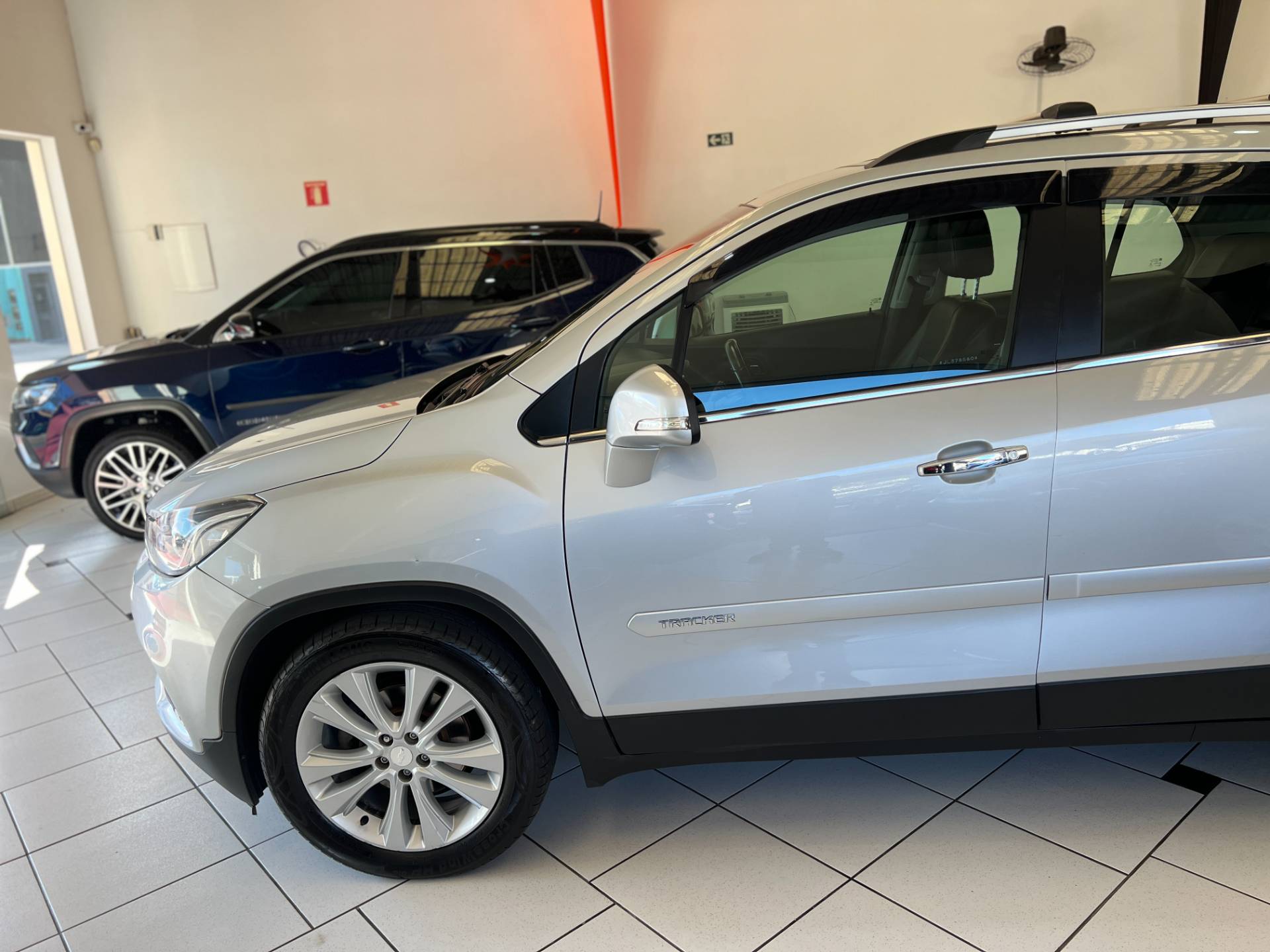 CHEVROLET TRACKER