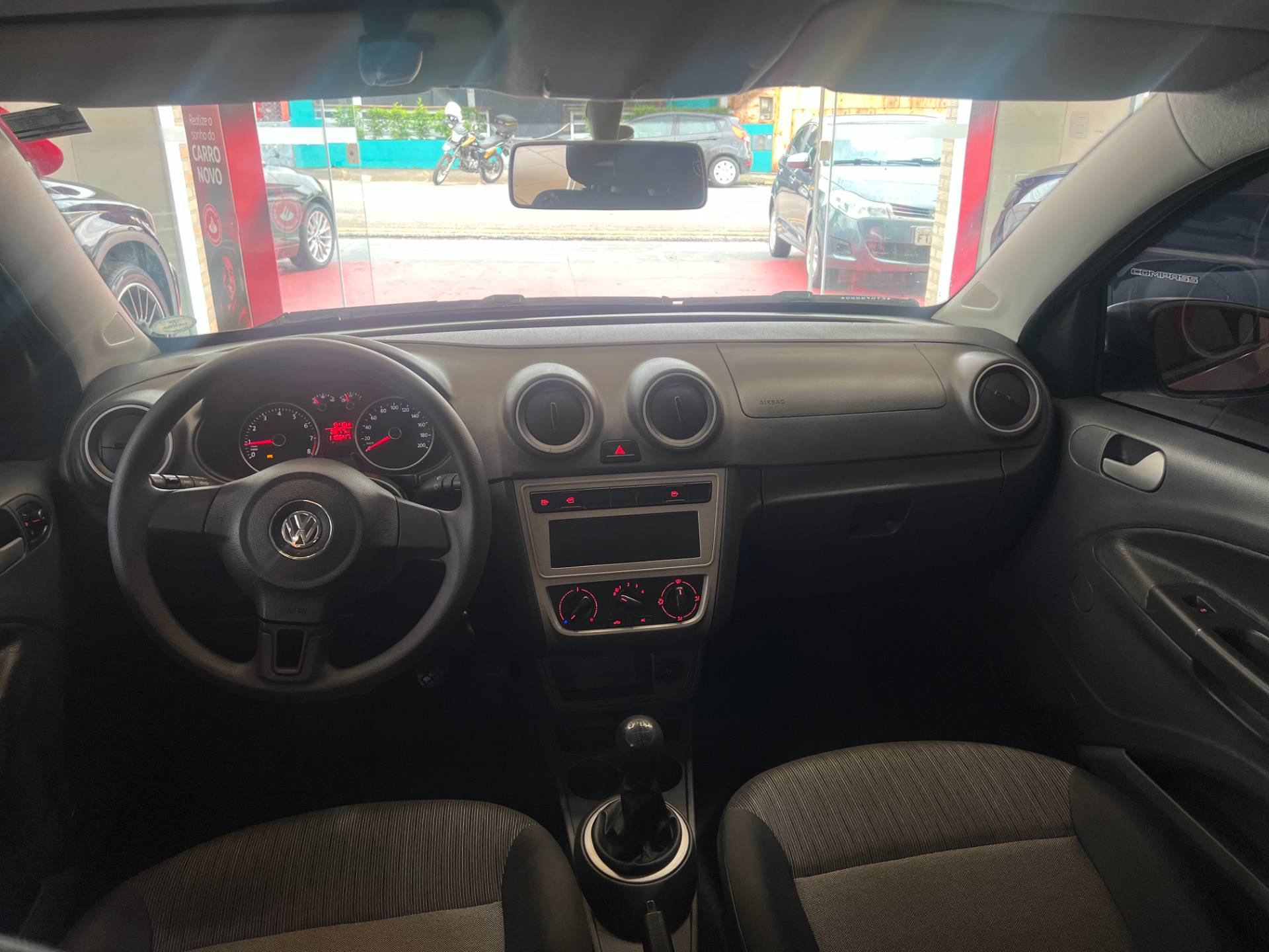 VOLKSWAGEN VOYAGE