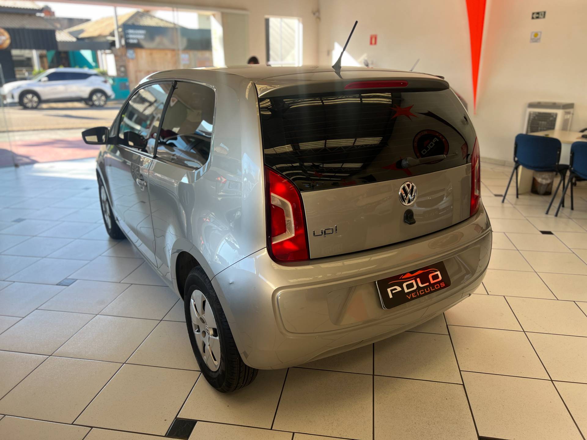 VOLKSWAGEN UP