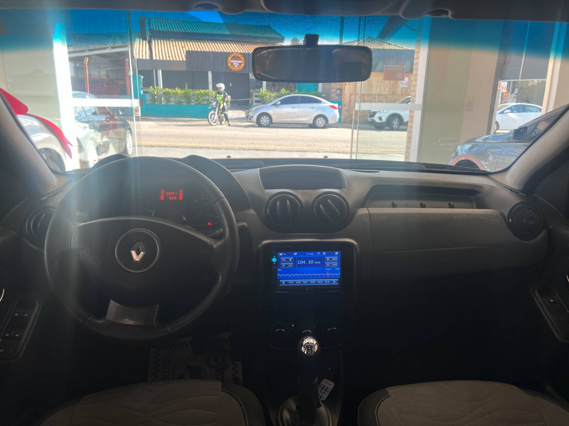 RENAULT DUSTER