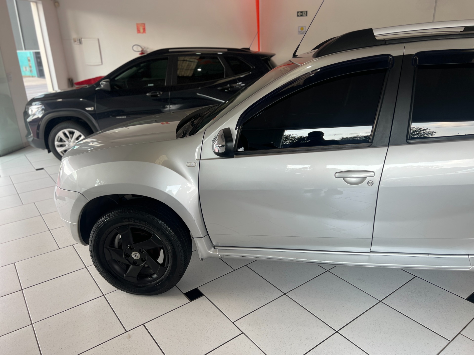 RENAULT DUSTER