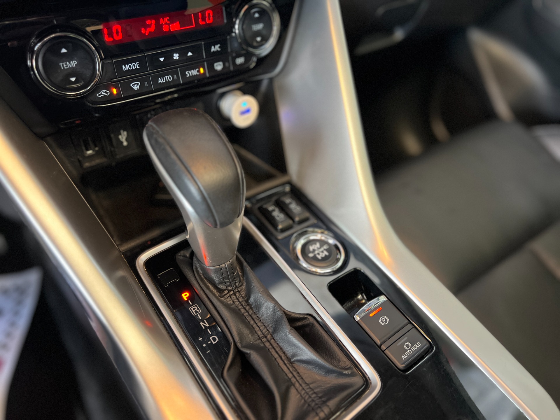 MITSUBISHI ECLIPSE CROSS