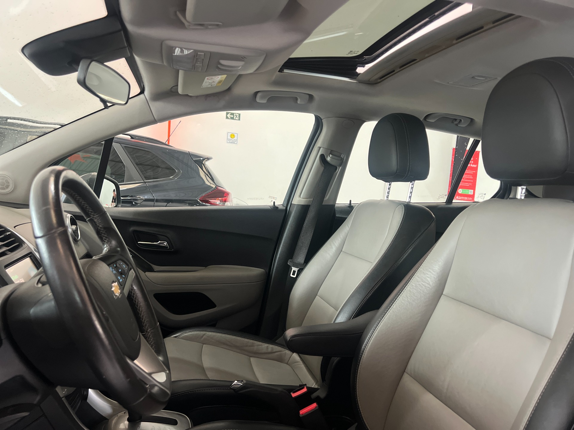 CHEVROLET TRACKER