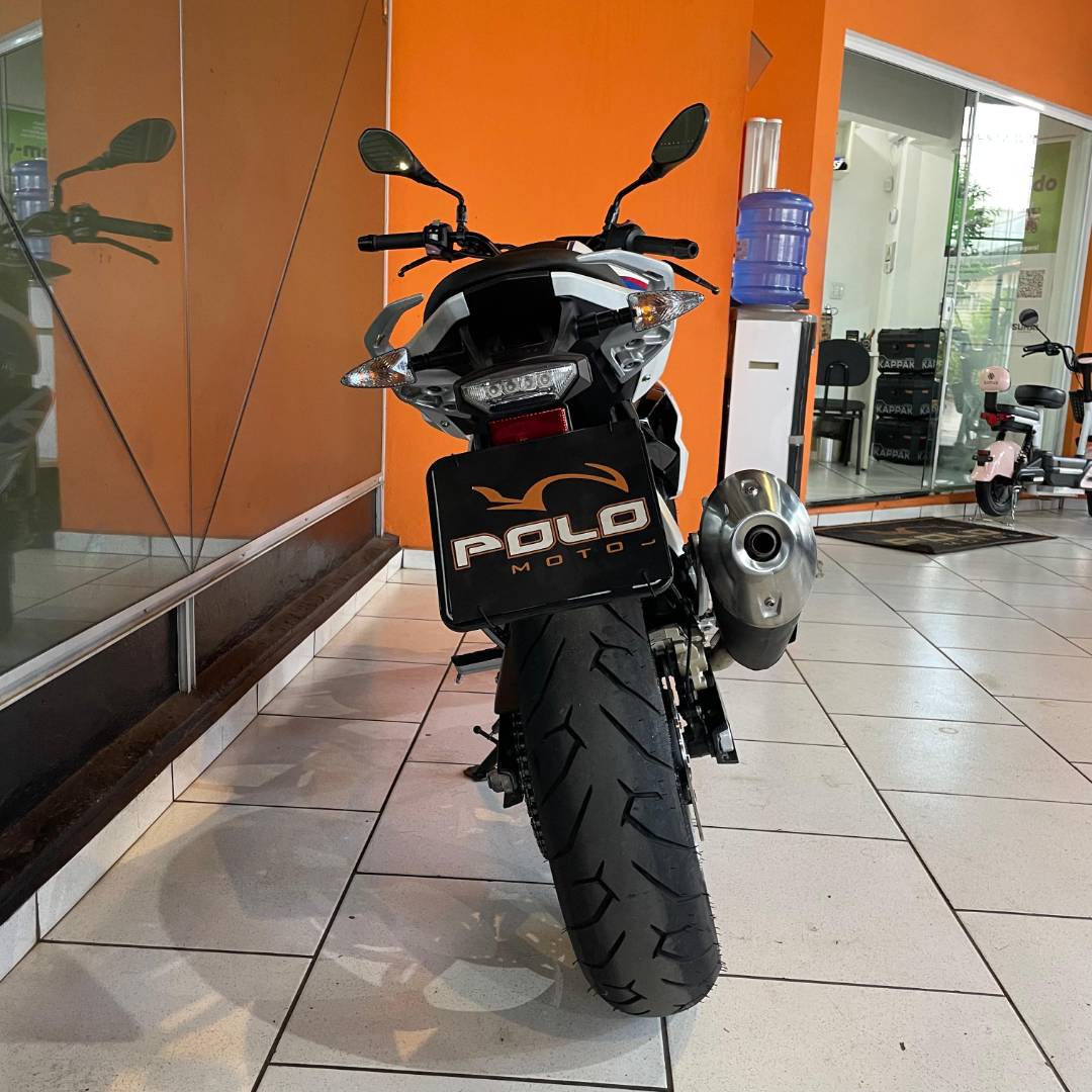 BMW G 310 R