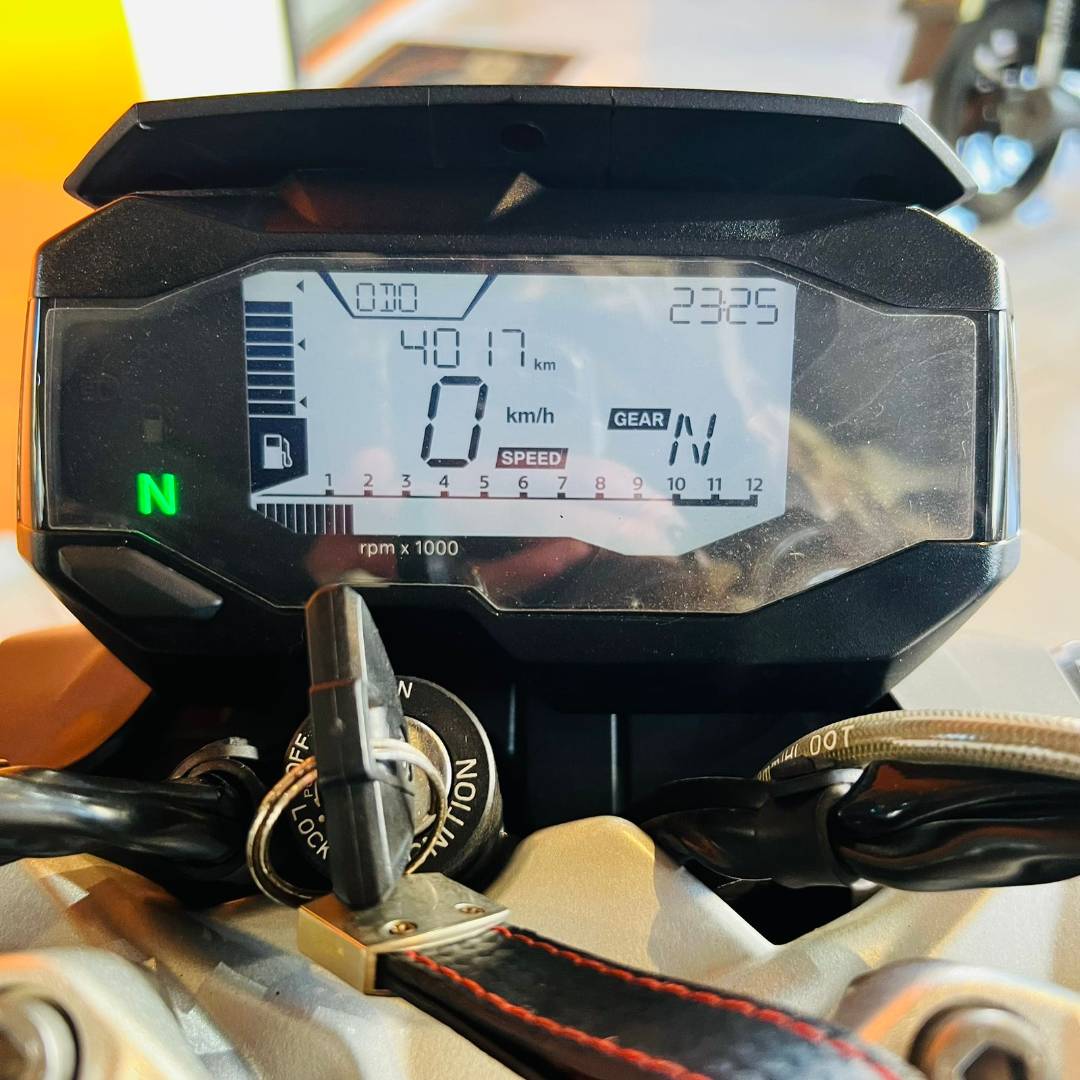 BMW G 310 R