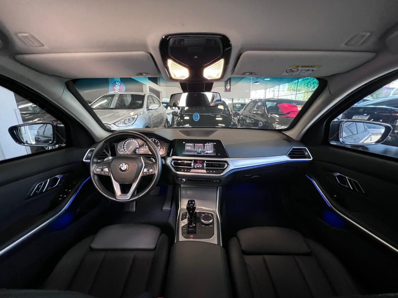 BMW 320i