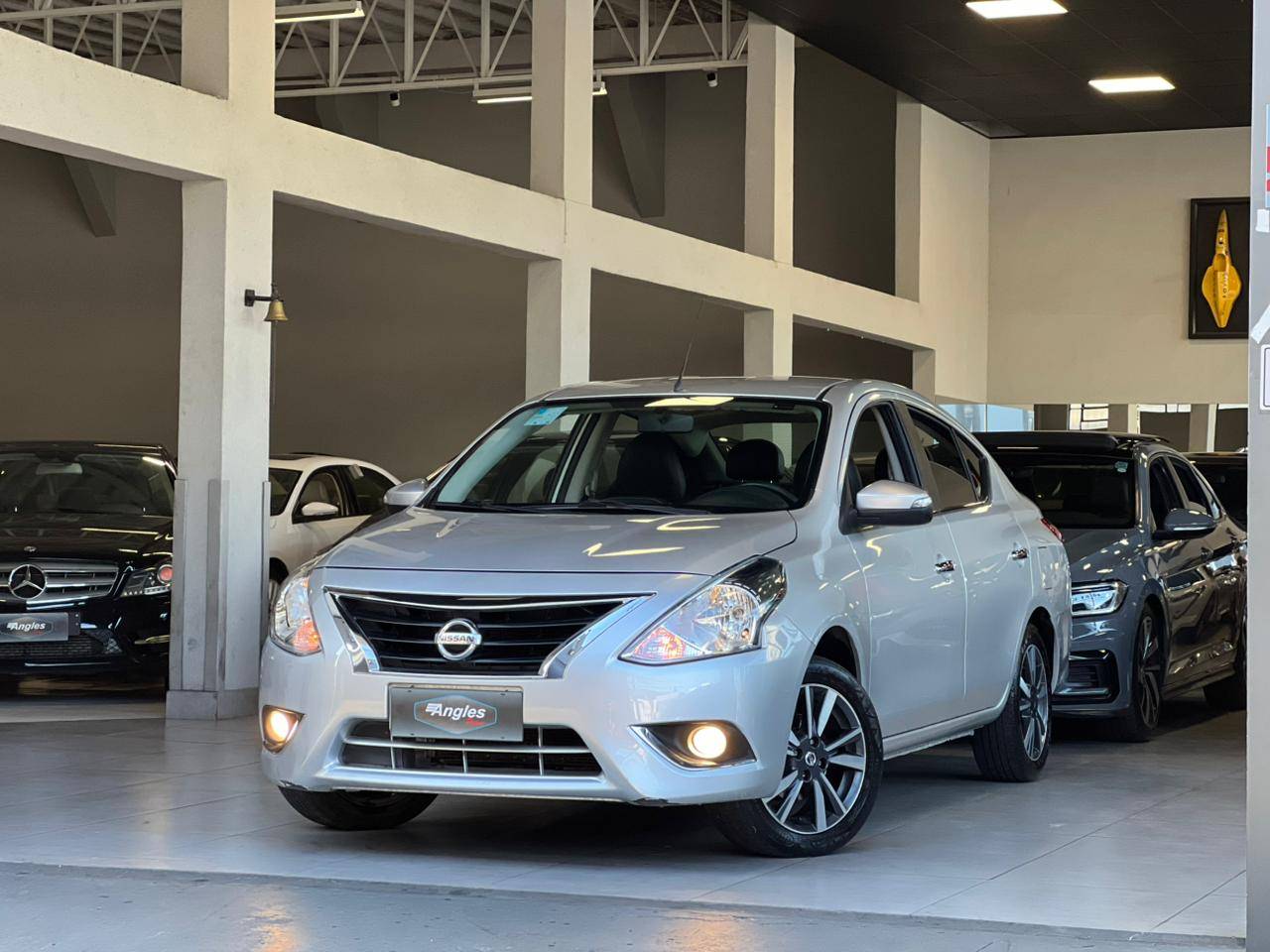 NISSAN VERSA
