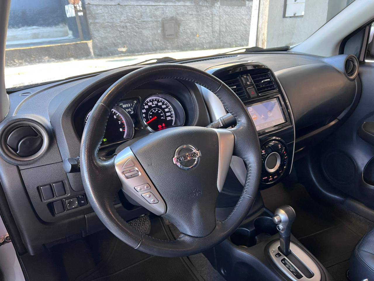 NISSAN VERSA