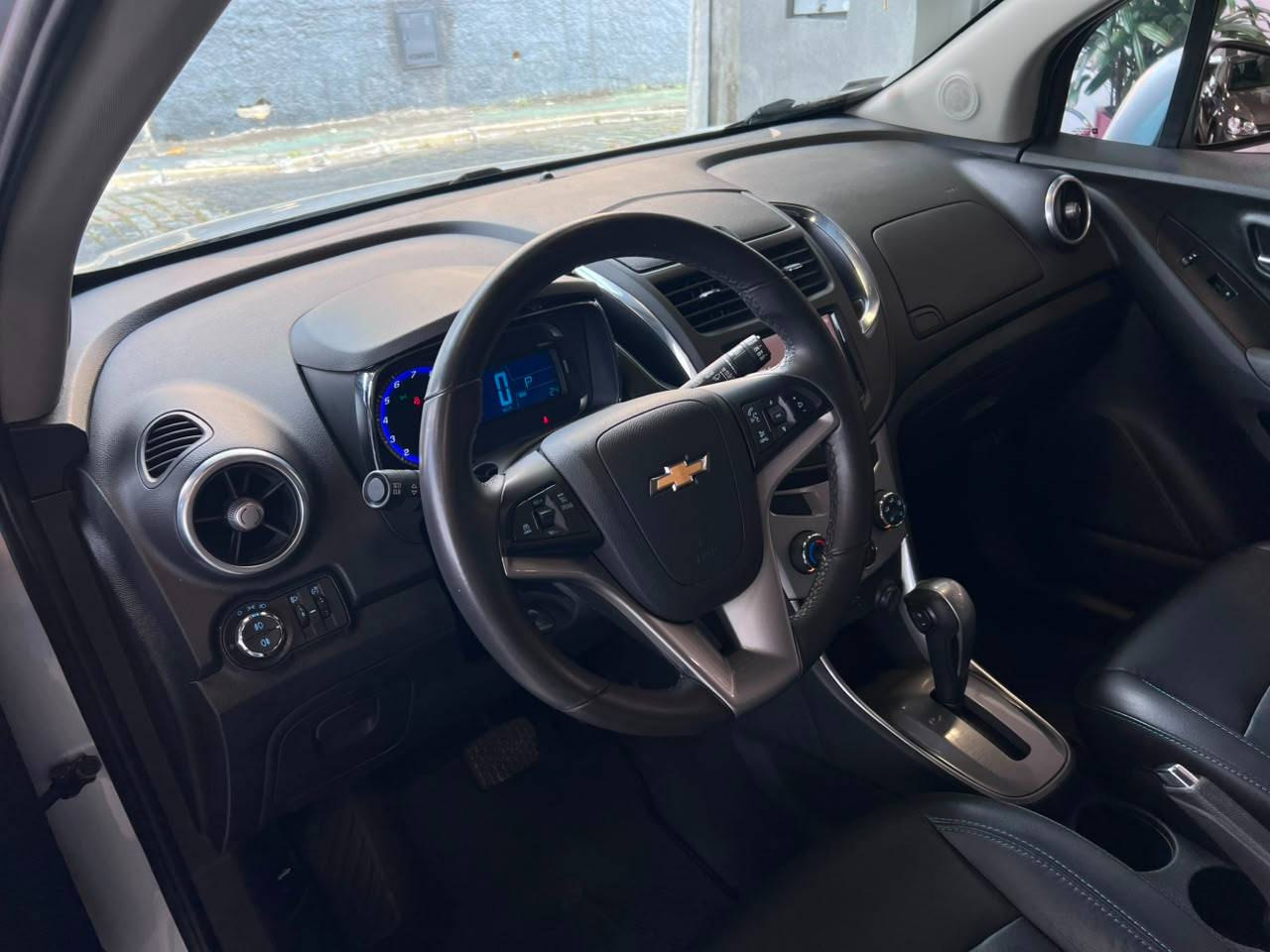 CHEVROLET TRACKER