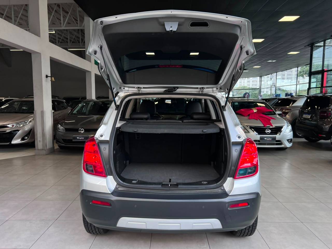 CHEVROLET TRACKER