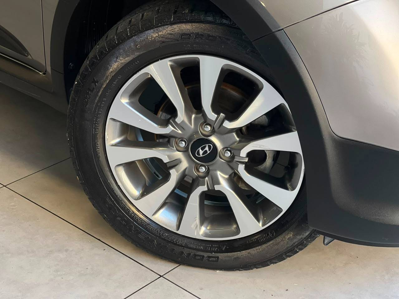 HYUNDAI HB20X
