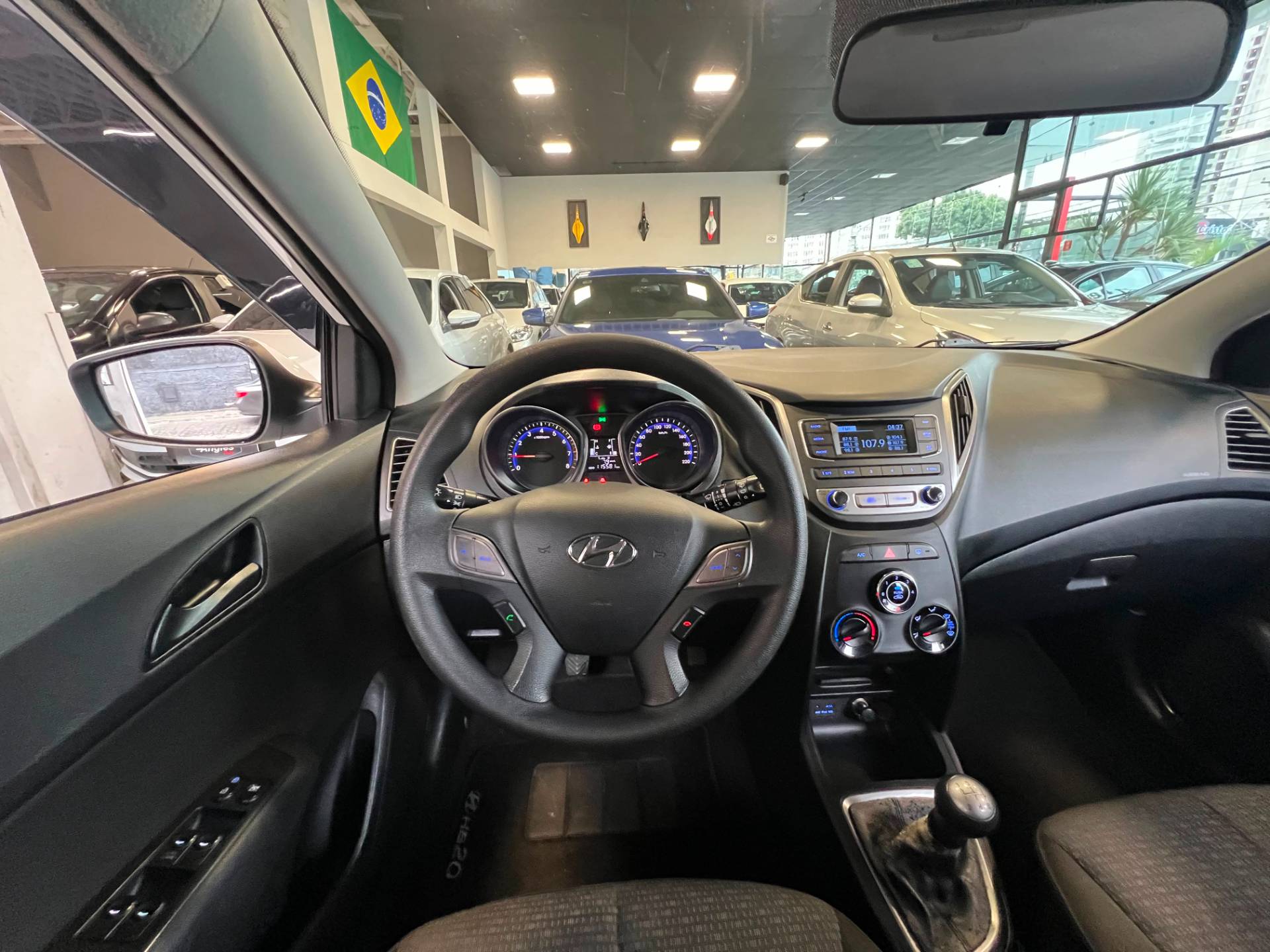 HYUNDAI HB20