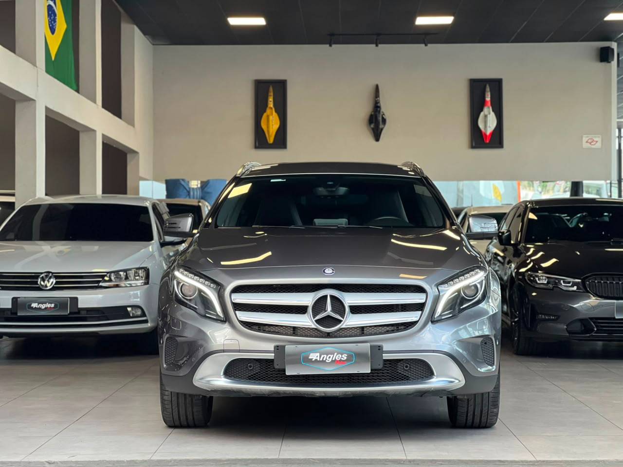 MERCEDES-BENZ GLA 200