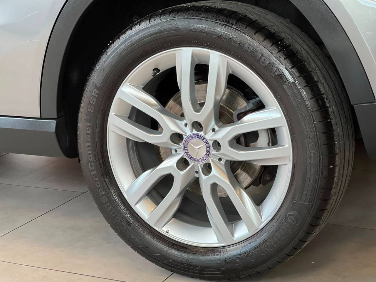 MERCEDES-BENZ GLA 200