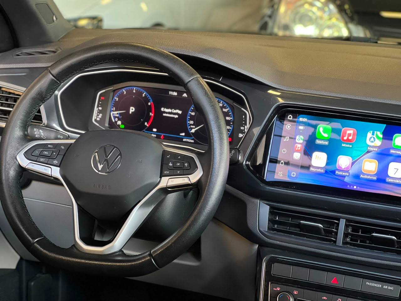 VOLKSWAGEN T-CROSS