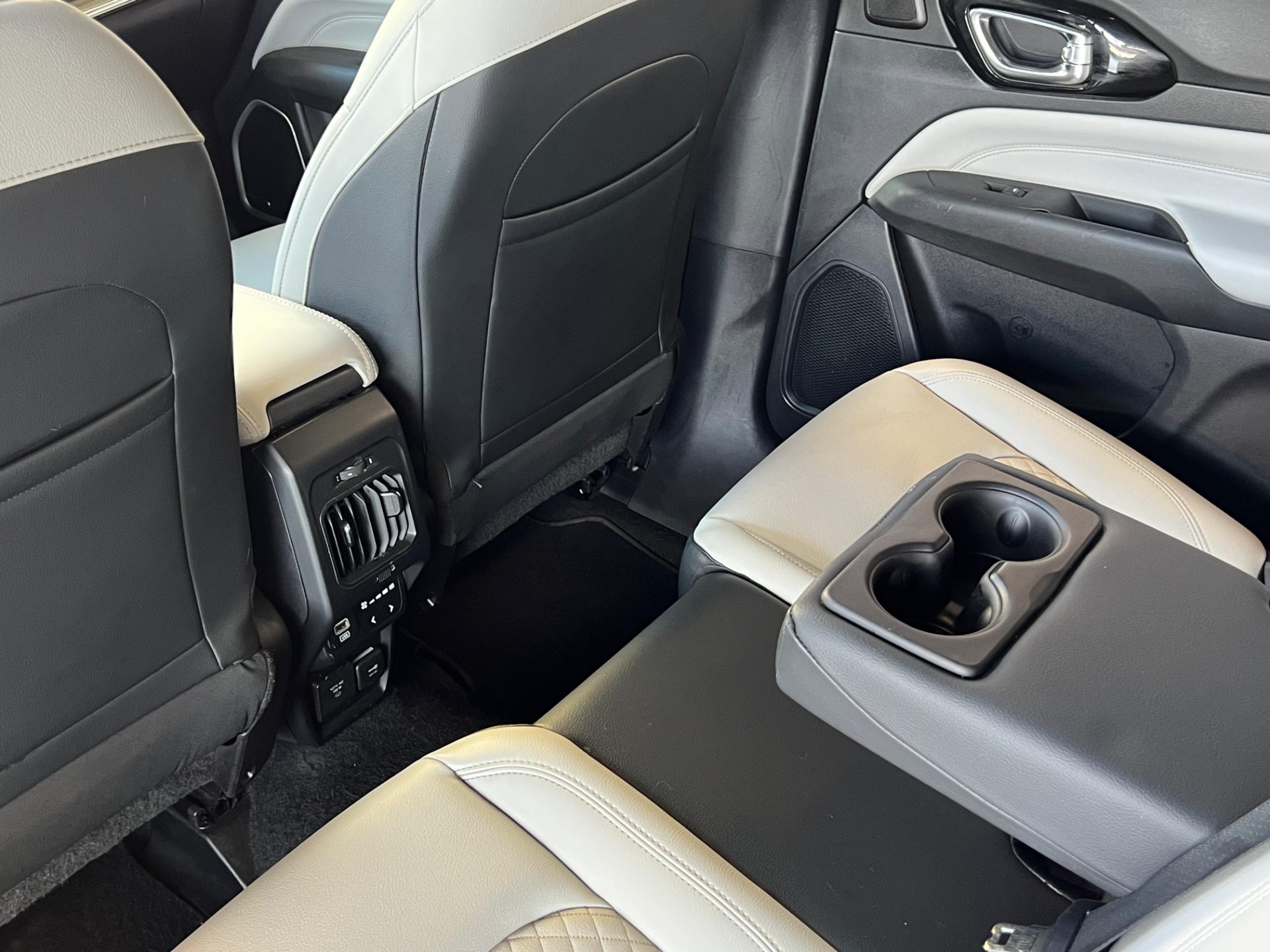 JEEP COMMANDER