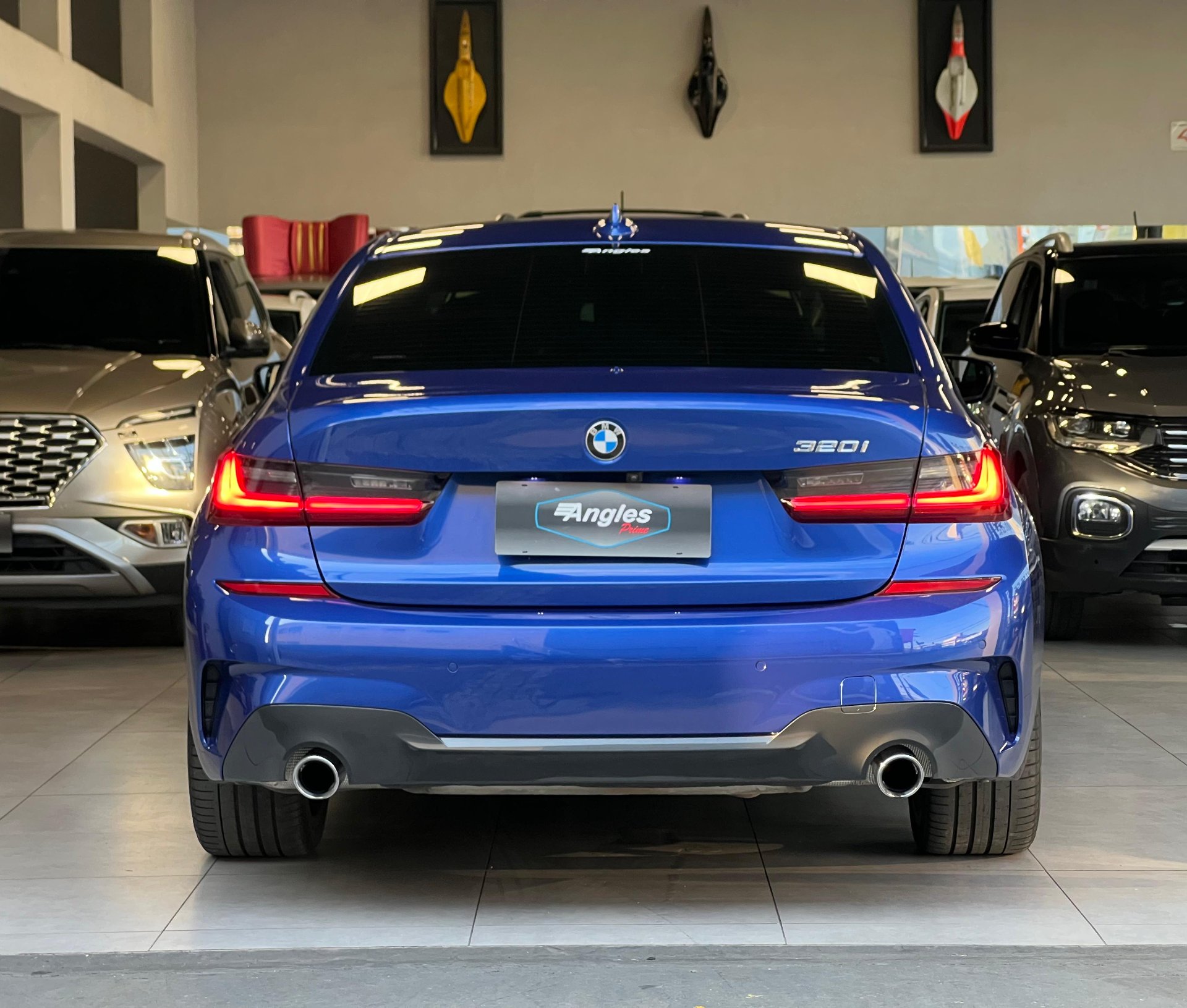 BMW 320i
