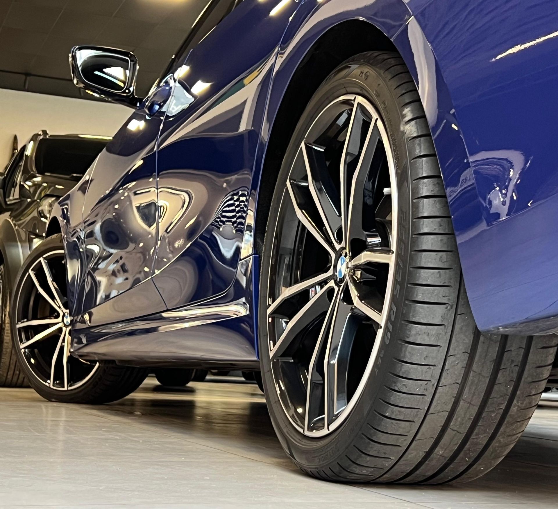 BMW 320i