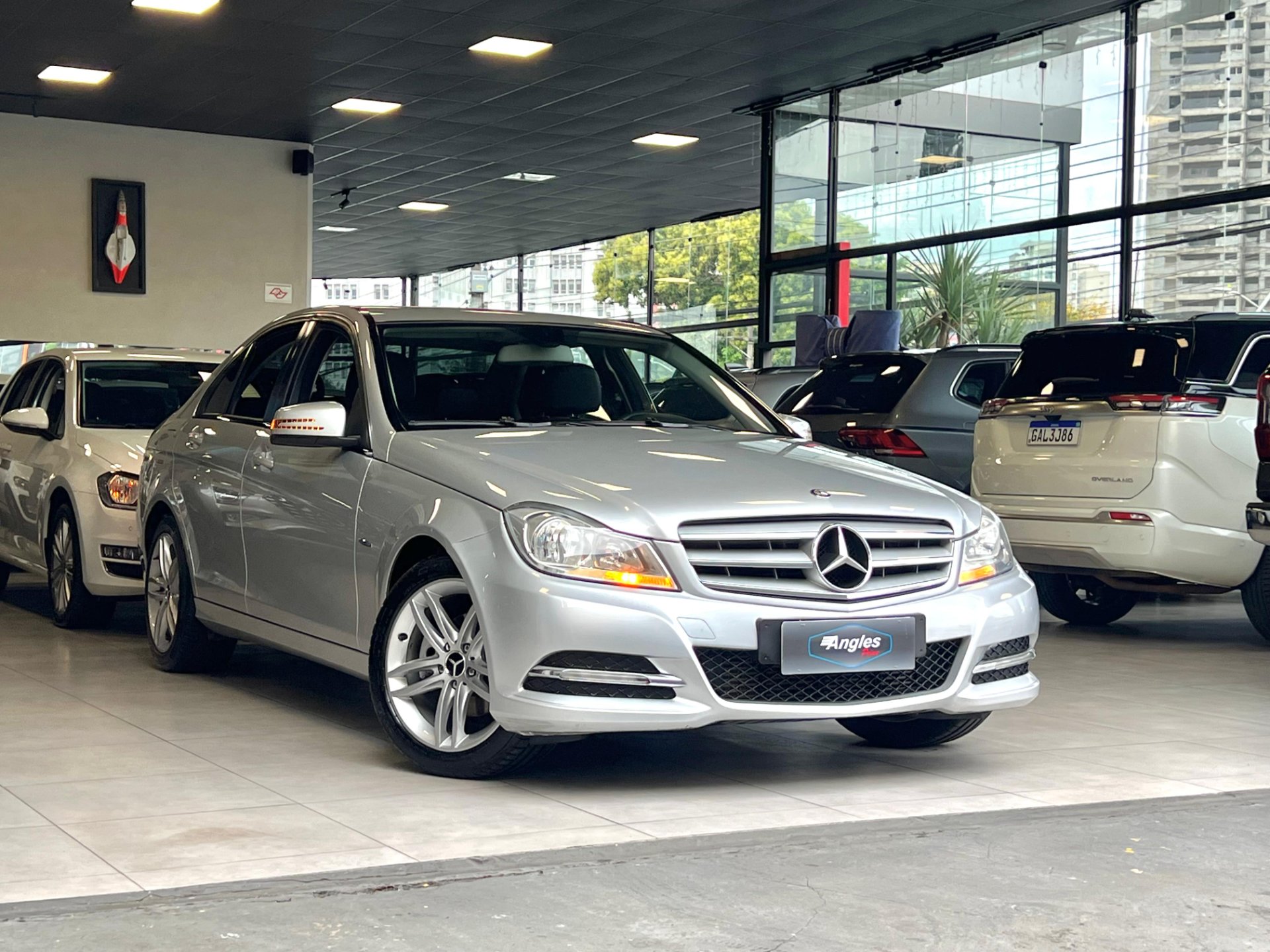 MERCEDES-BENZ C 180