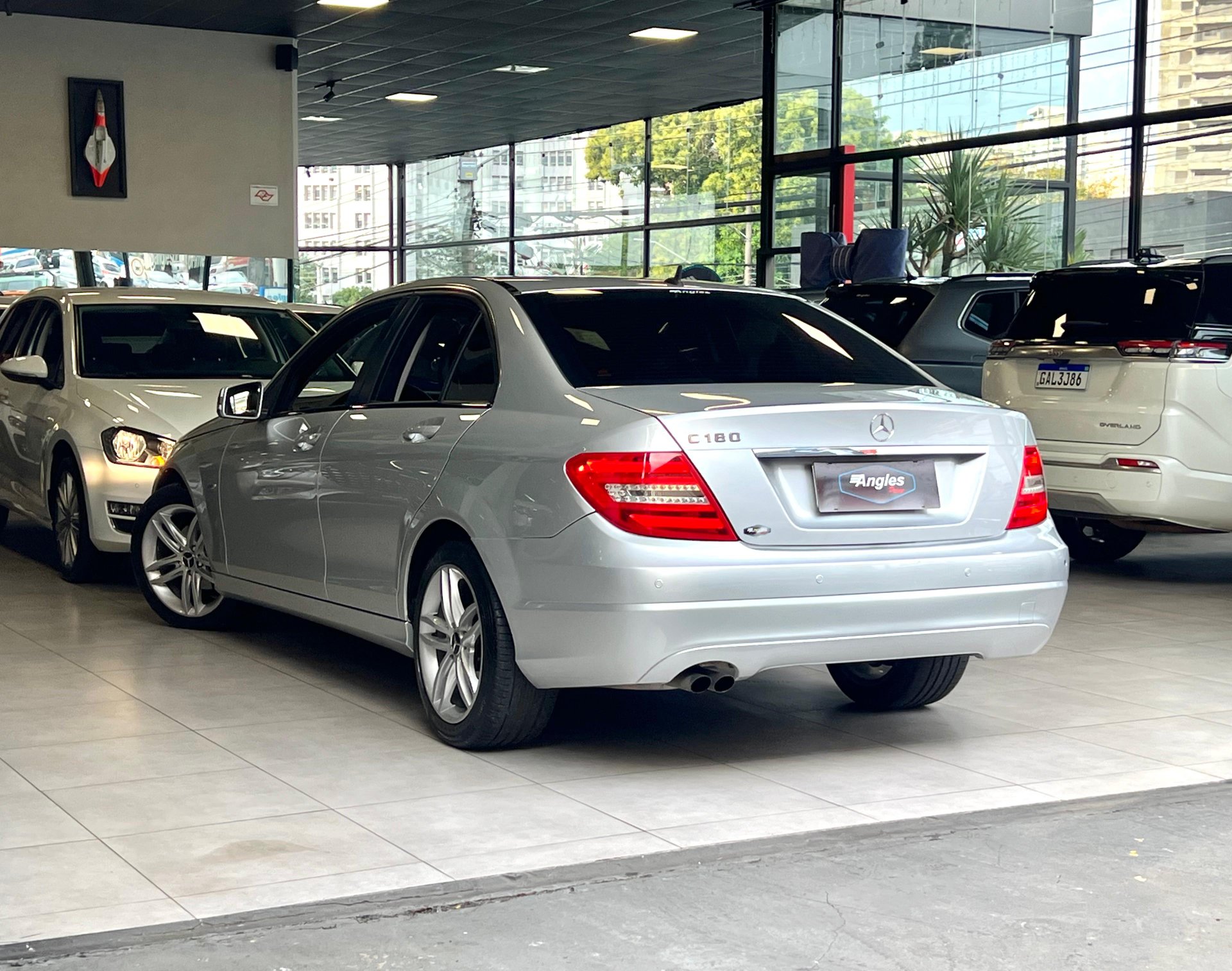 MERCEDES-BENZ C 180