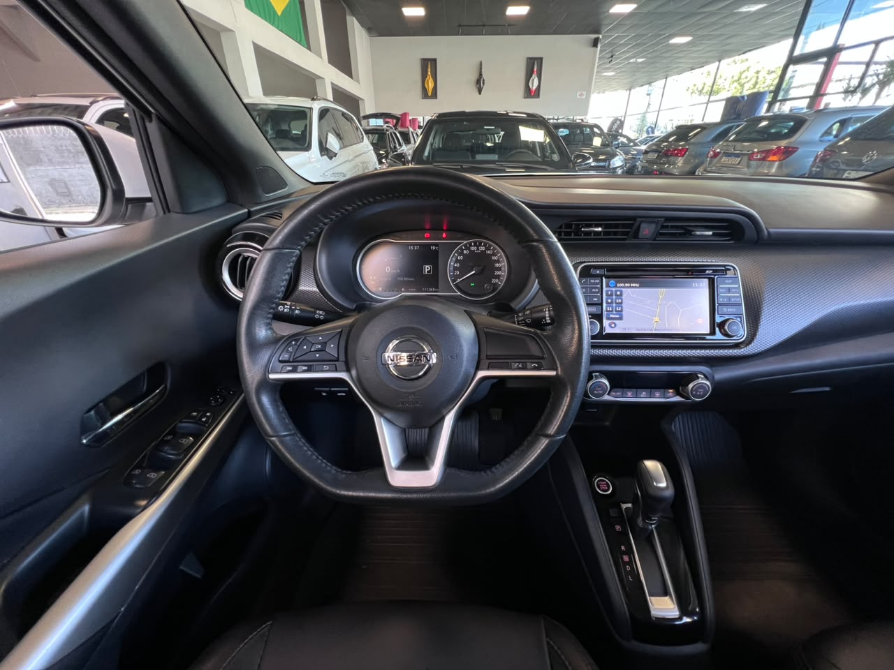 NISSAN KICKS
