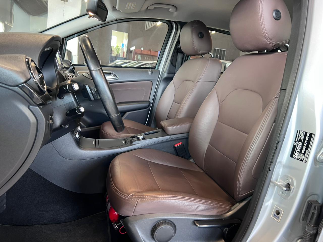 MERCEDES-BENZ B 200