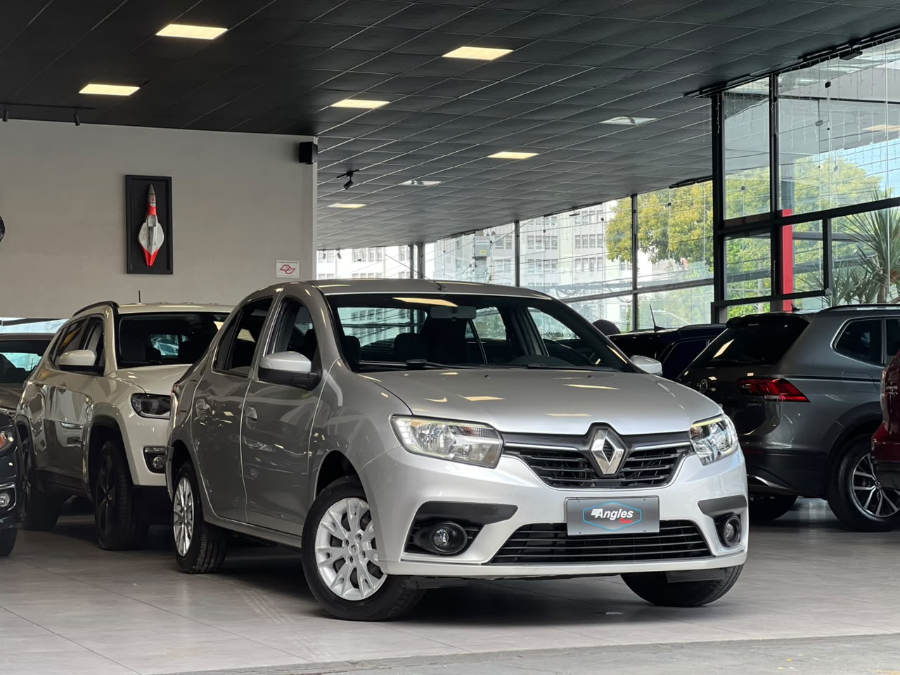 RENAULT LOGAN