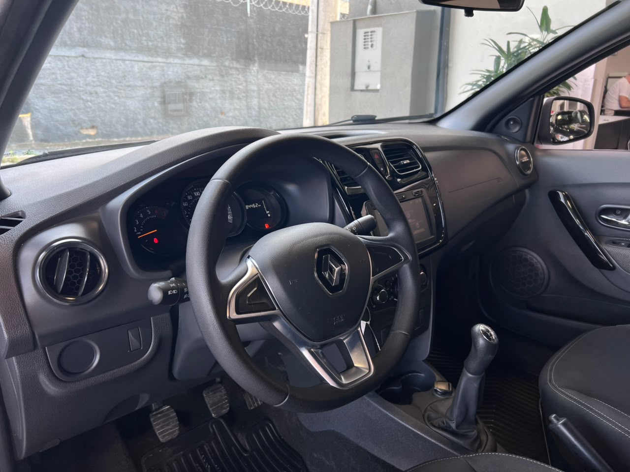 RENAULT LOGAN