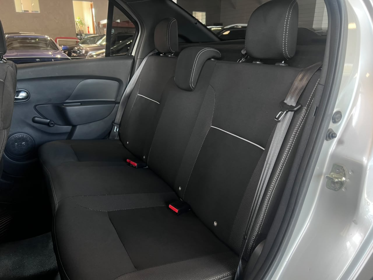 RENAULT LOGAN