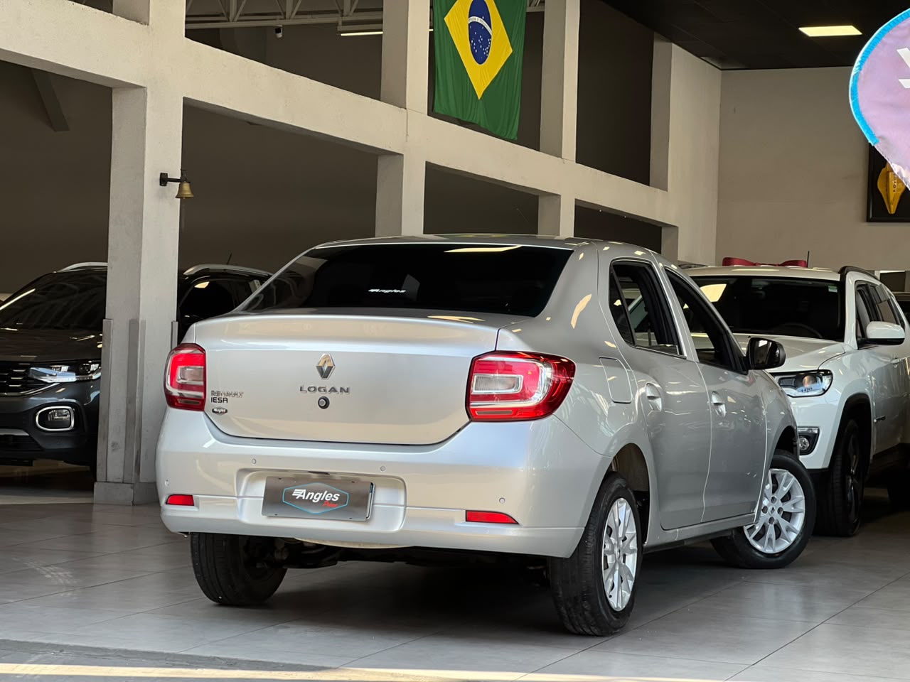 RENAULT LOGAN