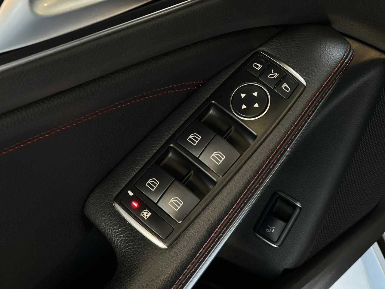 MERCEDES-BENZ GLA 45 AMG
