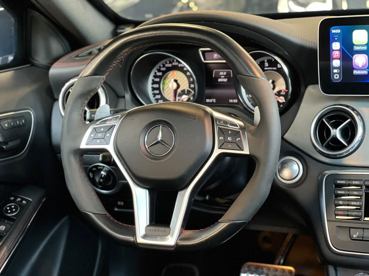 MERCEDES-BENZ GLA 45 AMG