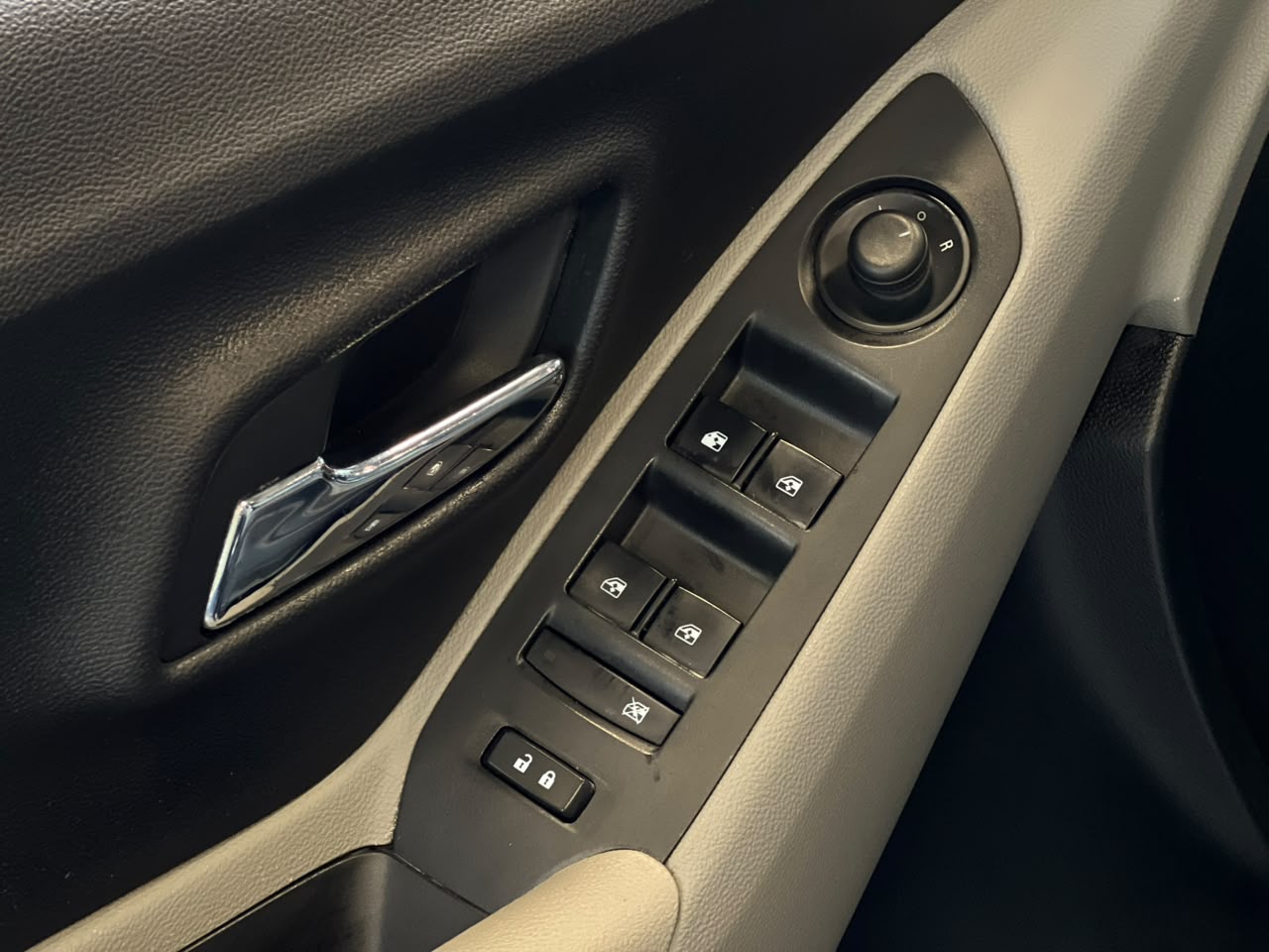 CHEVROLET TRACKER