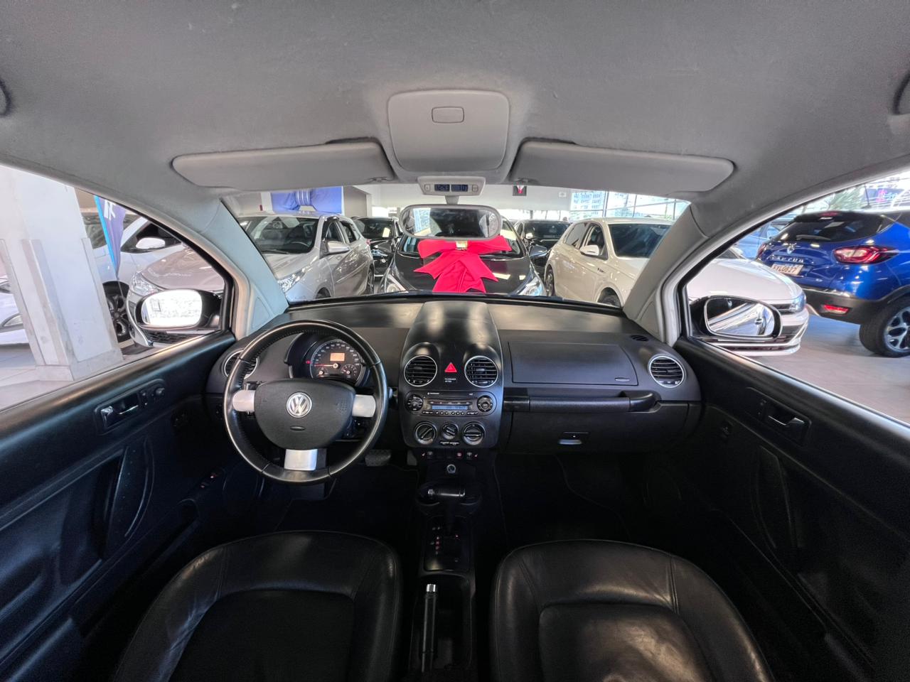 VOLKSWAGEN NEW BEETLE