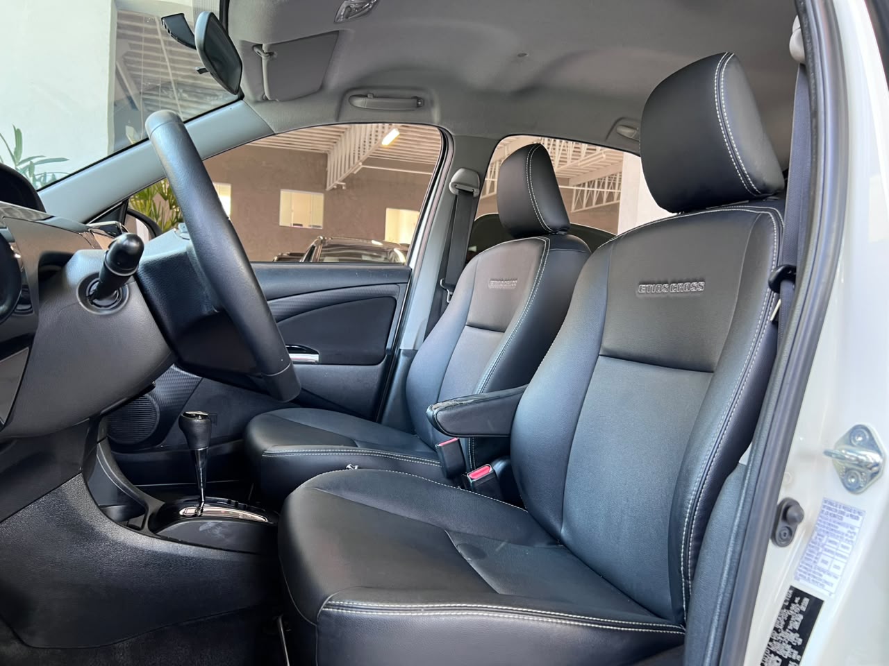 TOYOTA ETIOS CROSS